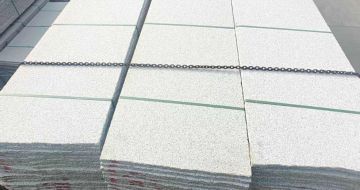 新疆芝麻白毛板，石材毛板