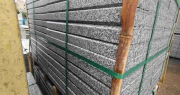 新疆芝麻白楼梯踏步室外