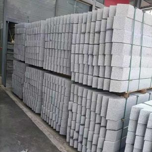 新疆芝麻白树围石 树池