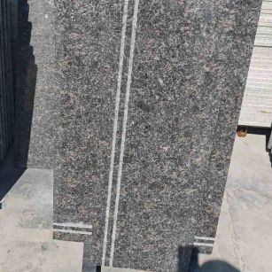 新疆英国棕楼梯踏步