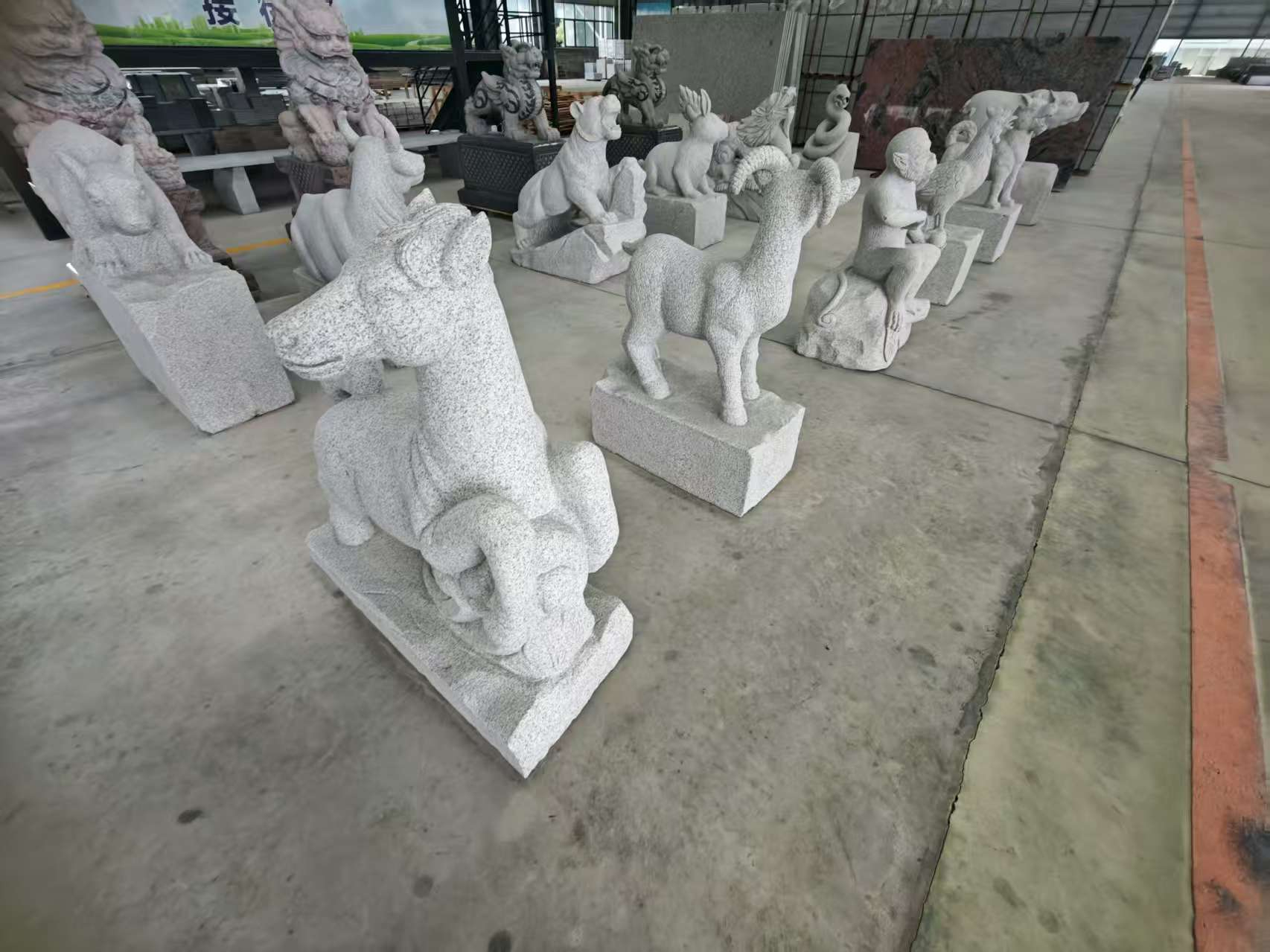 新疆芝麻白雕刻 十二生肖 异形雕刻